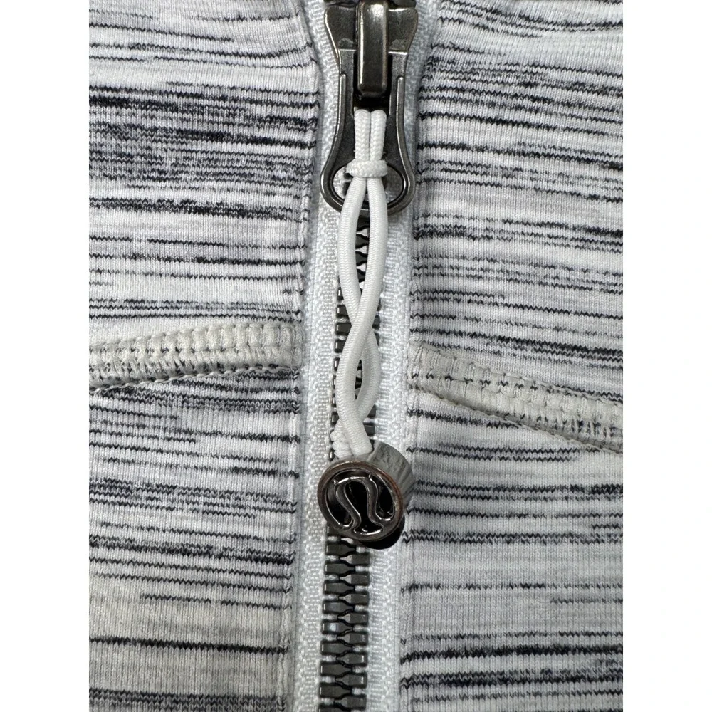 Lululemon Hustle‎ In Your Bustle Jacket Space Dye Camo White Silver Spoon RARE 4